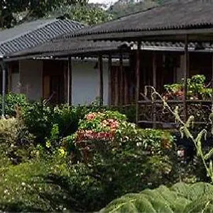 https://la-casa-del-suizo.hotelsquito.com